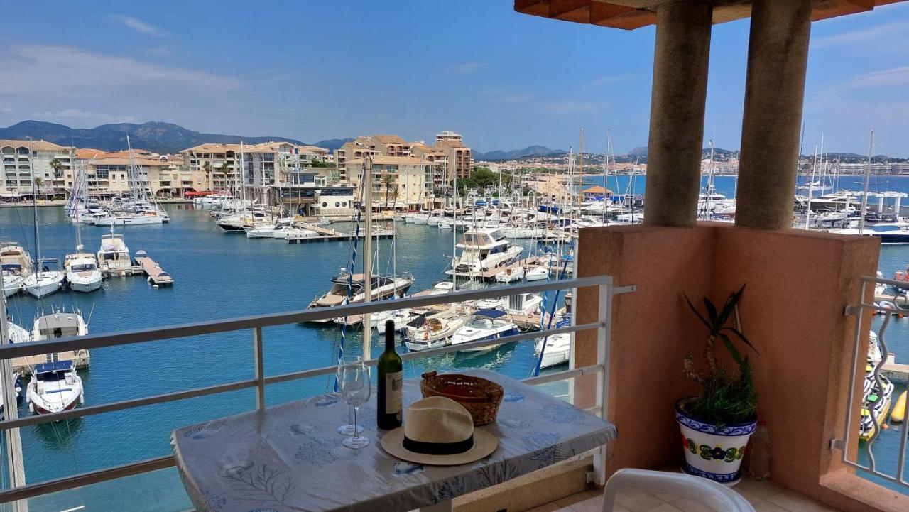 Boutique Apartment Hirondelle Port Fréjus מראה חיצוני תמונה
